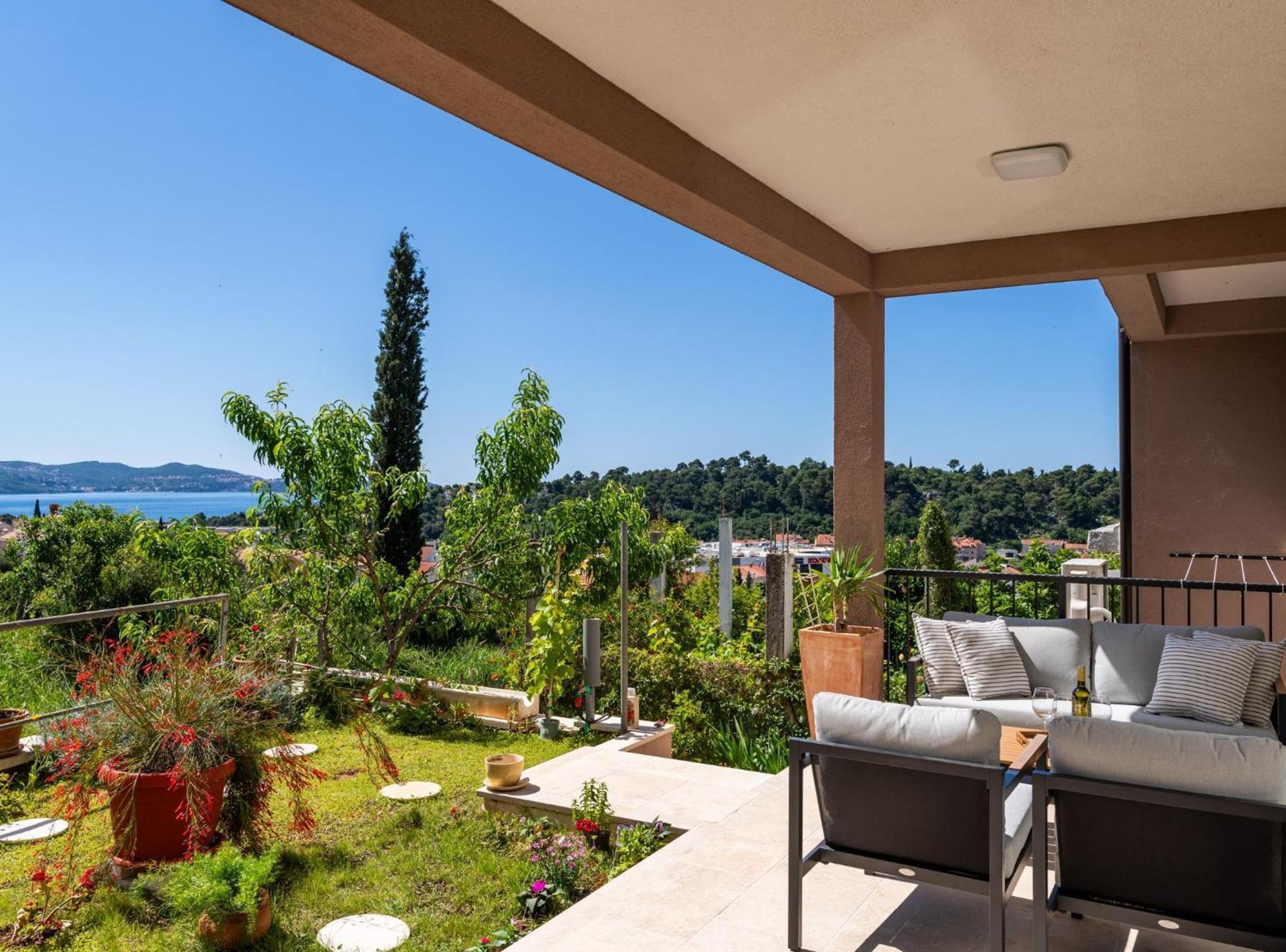 Bella Vista *